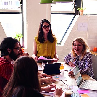 Creative Brainstorming Meeting – © monkeybusinessimages_626261110 / iStock.com